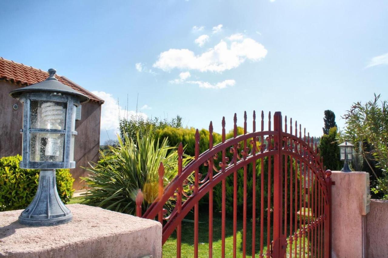 Villa Cottage Kantrillies Fokata 외부 사진
