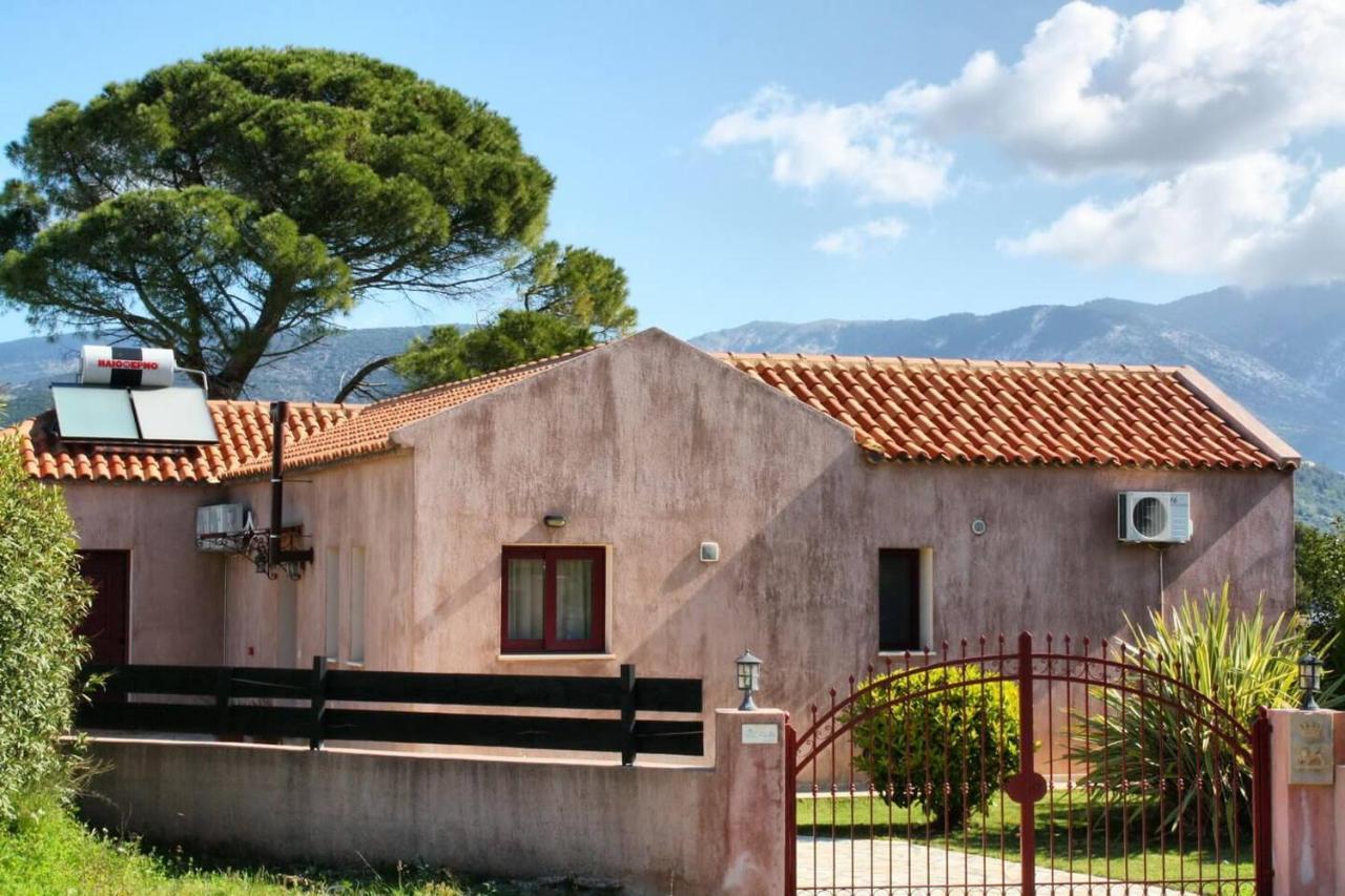 Villa Cottage Kantrillies Fokata 외부 사진
