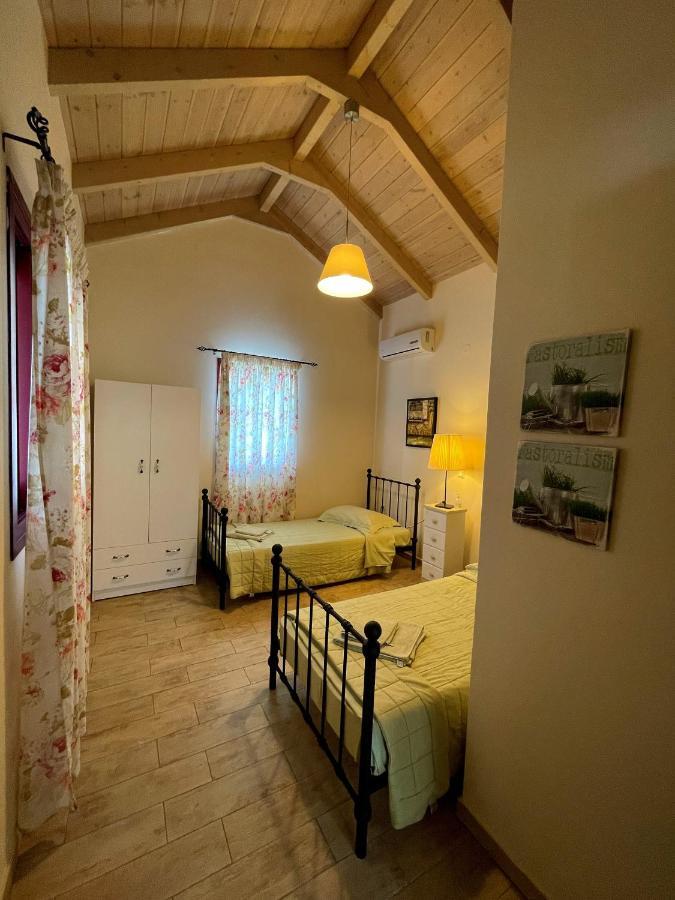 Villa Cottage Kantrillies Fokata 외부 사진